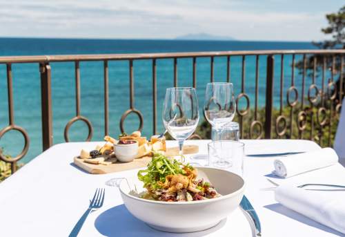 exterieur terrasse Tra Di Noi Restaurant Bistronomique au Cap Corse